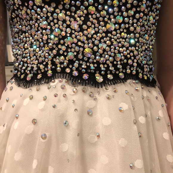 Prom or Modeling dress - Picture 4 of 6